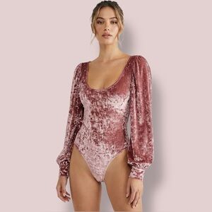 WAYF Dusty Rose Crushed Velvet Long Balloon Sleeve Bodysuit US Sz M